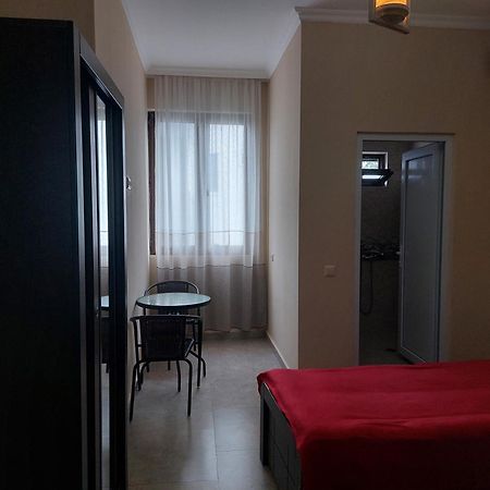 Sunny House Kobuleti 호텔 객실 사진
